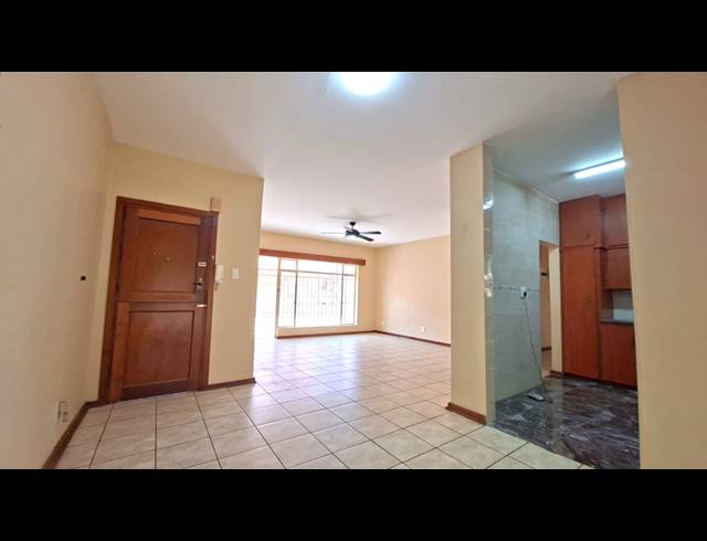 3 BEDROOM APARTMENT TO LET IN BAILLIE PARK